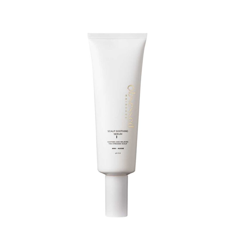 Ser de Calmare pentru Scalp cu AHA și Alge PH 5.0 Obsessed Scalp Soothing Serum 50ml este special formulat pentru a ameliora instantaneu scalpul uscat și iritat, oferind o hidratare profundă și de lungă durată. Cu un ușor efect de răcorire, acest ser este perfect pentru a combate disconfortul și a restabili echilibrul scalpului.