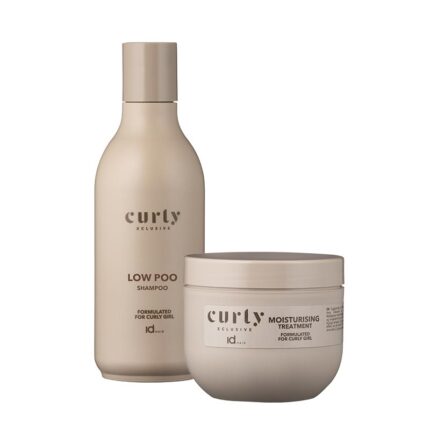 Set Sampon cu spumare redusa CURLY Xcls Low Poo + Masca de hidratare CURLY Xcls Moisture Treatment confera o curatare blanda, eficienta si hidratanta pentru parul cret, care tinde adesea sa devina uscat si rebel. Masca este un tratament hidratanta și emolienta pentru par cret/ondulat normal.